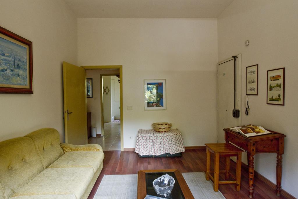 フィレンツェ Residenza Rugginiヴィラ 部屋 写真